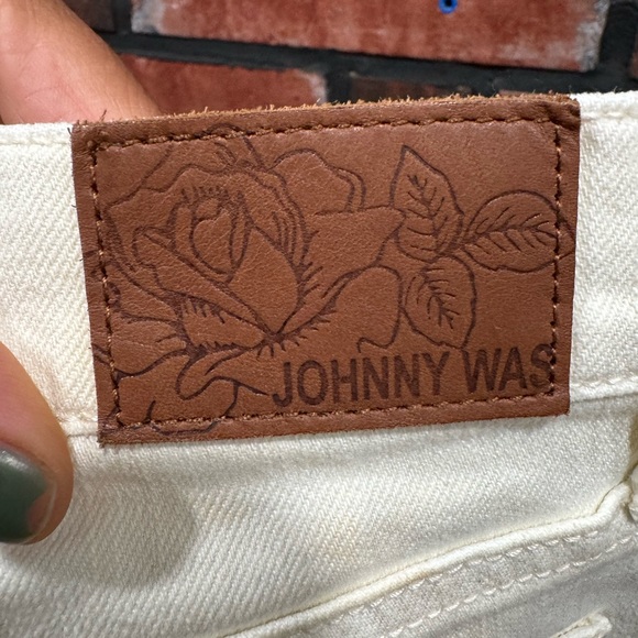 Jonny was DREAMER PATCHWORK CROPPED BOYFRIEND JEAN IN WHITE - Picture 11 of 14